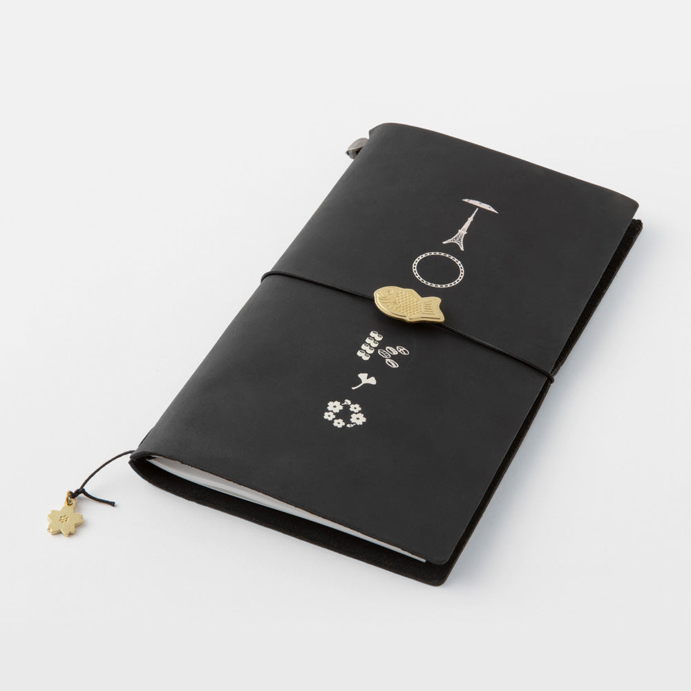 TRAVELER’S notebook BRASS CHARM TOKYO