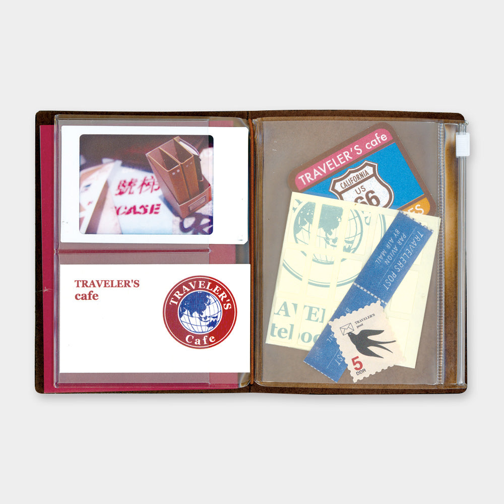 TRAVELER'S notebook Refill (Passport Size) Zipper pocket 004