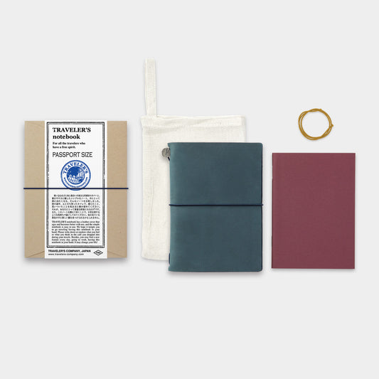 TRAVELER'S notebook Passport Size Blue