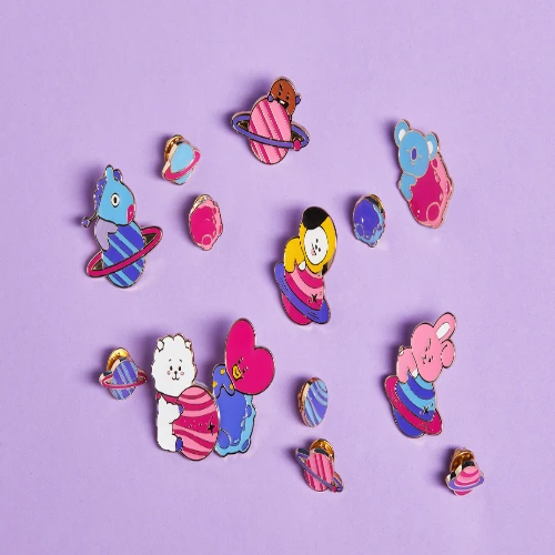 BT21 OFFICIAL SPACE METAL BADGE