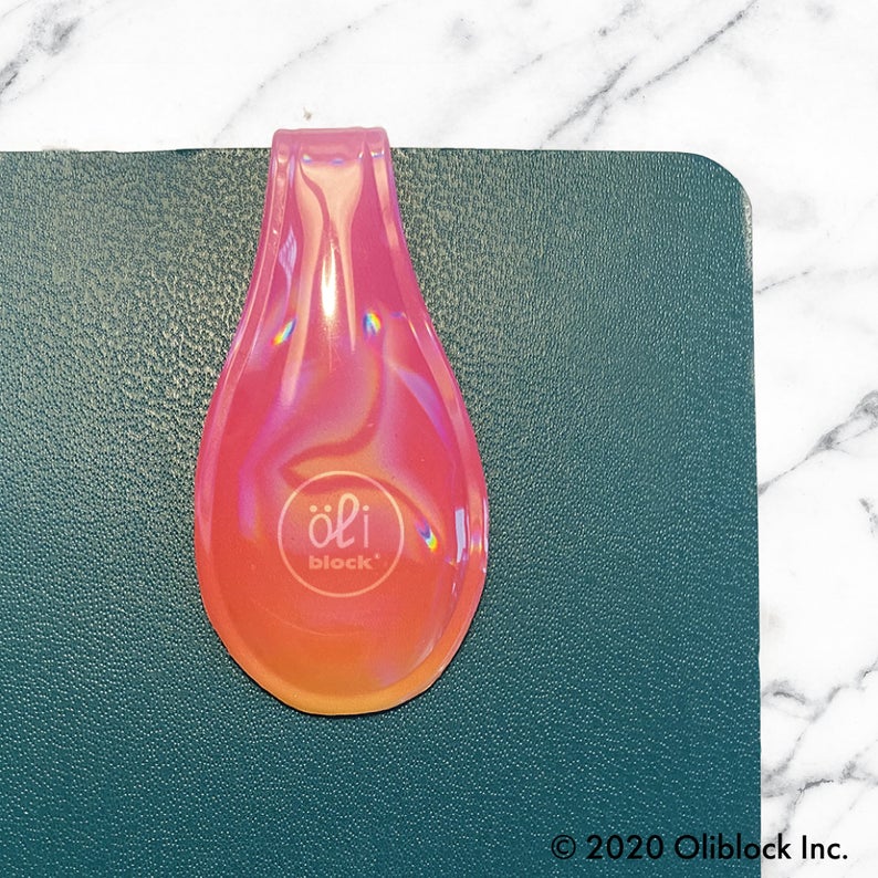 Large "Passionfruit Trifle" Iridescent Magnetic OliClip