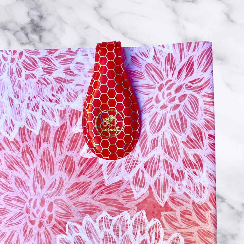 Holo Hex- Cinnabar Large OliClip