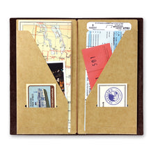 Load image into Gallery viewer, TRAVELER&#39;S notebook Refill Kraft Paper Folder 020
