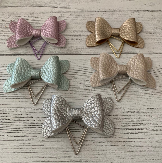 Bow Paperclip